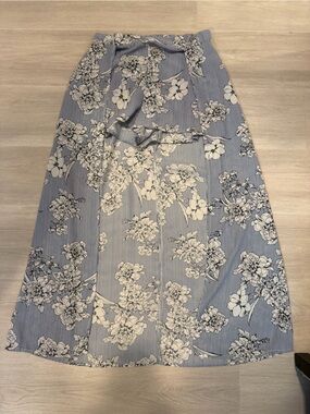Blue and White Floral Midi Skirt WITH SHORTS/full skirt back, shorts front :)
